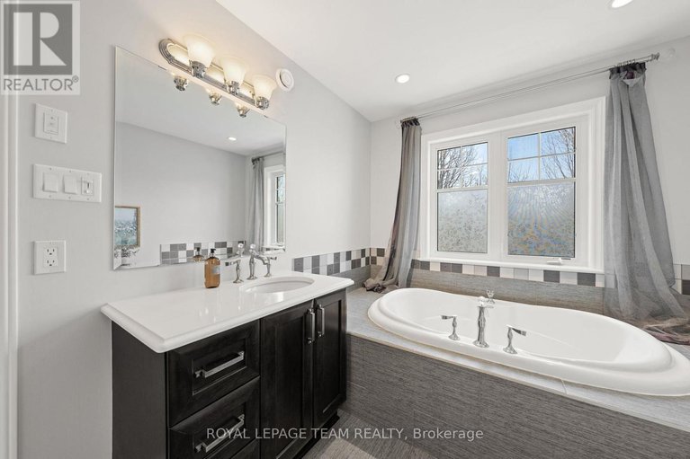 29673896/105-abetti-ridge/stonebridge/ottawa/ontario/K2J0Y6_26