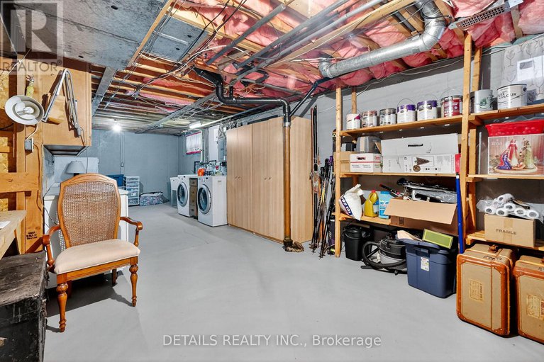 29077248/1031-connaught-avenue/queensway-terrace-north/ottawa/ontario/K2B5N2_38