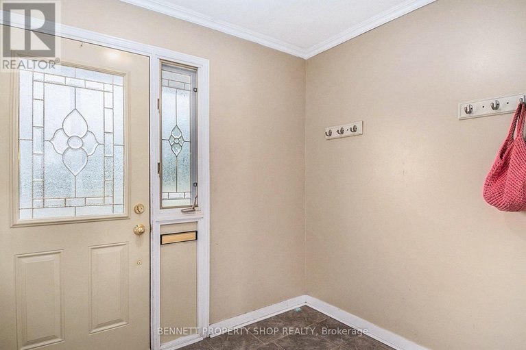 28615041/57-1707-meadowbrook-road/pineview/ottawa/ontario/K1B4W6_11