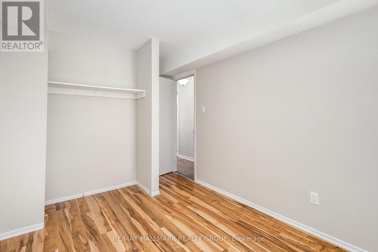 28992413/c-205-woodfield-drive/tanglewood/ottawa/ontario/K2G4P2_16