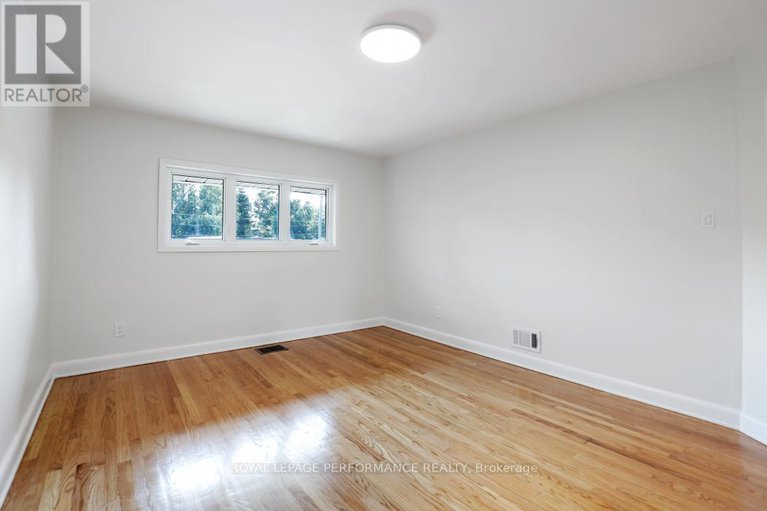 28854775/2265-iris-street/kenson-park/ottawa/ontario/K2C1C1_19