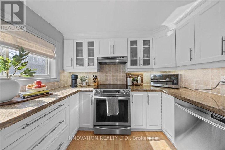 29473998/574-cole-avenue/mckellarhighland/ottawa/ontario/K2A2B5_21