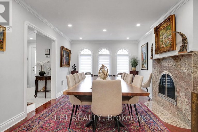 29603325/624-pleasant-park-road/playfair-park/ottawa/ontario/K1H5N5_15