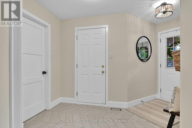 28615921/4156-wolfe-point-way/riverside-southgloucester-glen/ottawa/ontario/K1V1P5_4