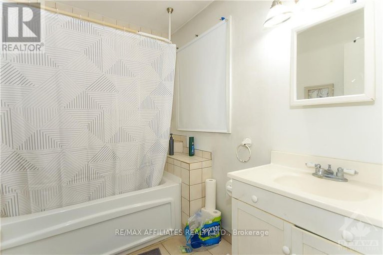 27595829/1860-greys-creek-road/greely/greely/ontario/K4P1H7_23