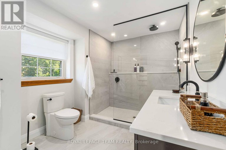 28940177/910-bolton-road/north-grenville-twp-kemptville-south/north-grenville/ontario/K0G1N0_40