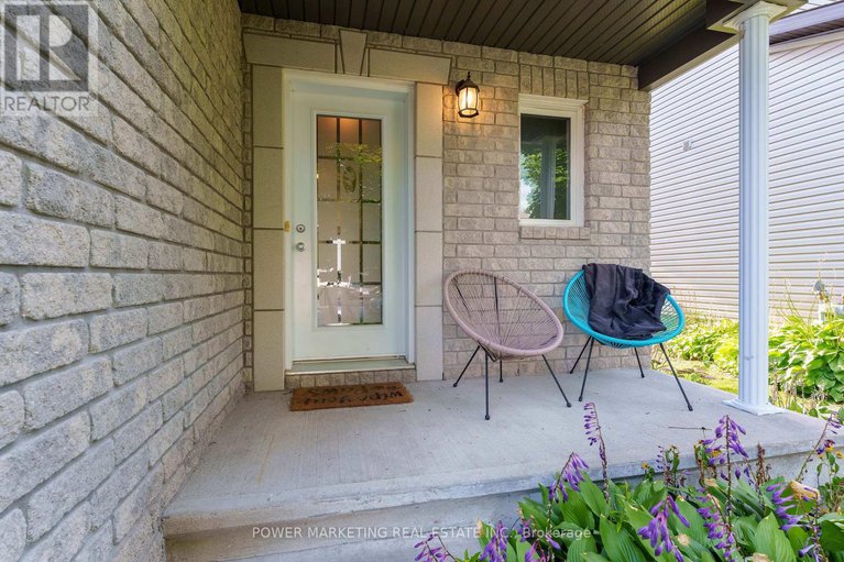 28857393/270-mica-crescent/town-of-rockland/clarence-rockland/ontario/K4K0E2_3