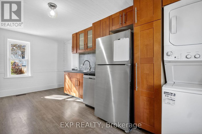 29046409/95-main-street-e/almonte/mississippi-mills/ontario/K0A1A0_28