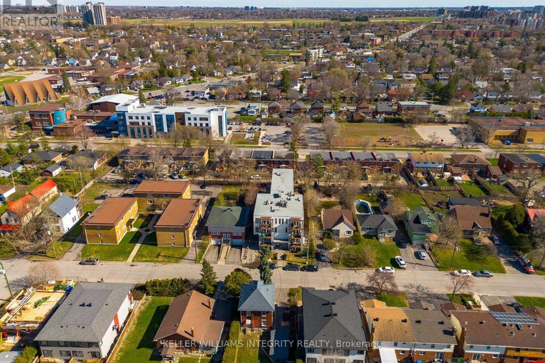 28435777/202-1308-thames-street/carlington/ottawa/ontario/K1Z7N4_29