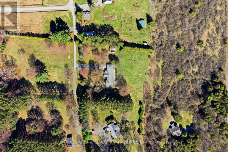 29673245/122-colonel-nicholson-lane/constance-bay/ottawa/ontario/K0A3M0_46