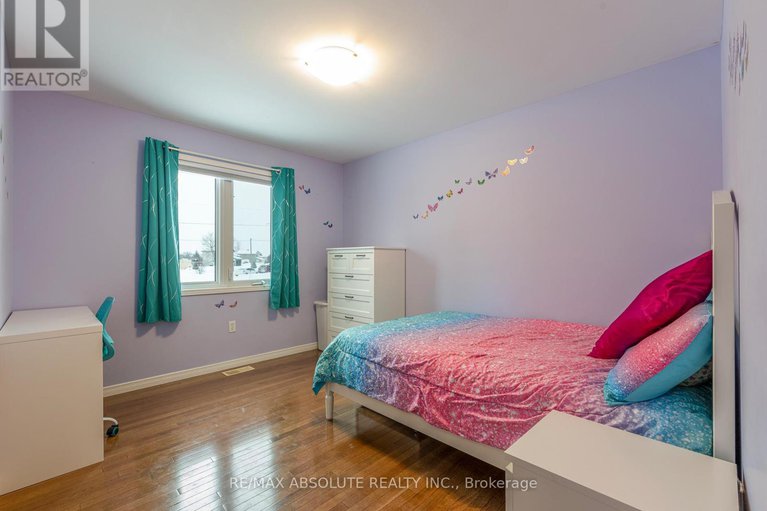 29406182/7-rachelle-crescent/north-grenville-twp-kemptville-south/north-grenville/ontario/K0G1T0_25