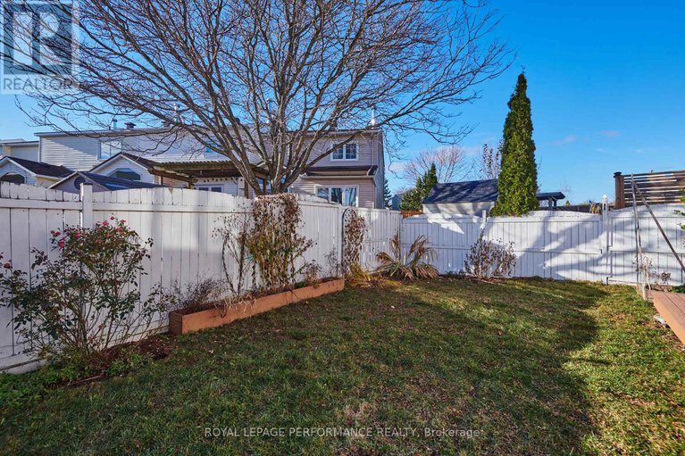 28146321/1896-northlands-drive/fallingbrookgardenway-south/ottawa/ontario/K4A3K7_34