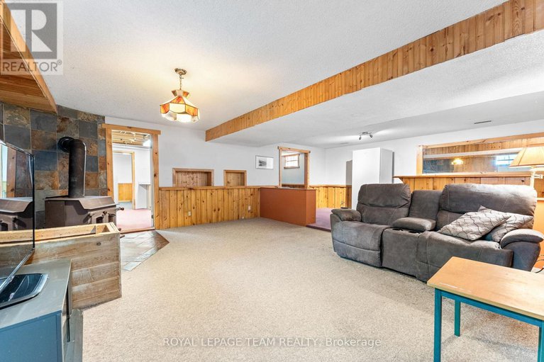 28601734/106-porcupine-trail/dunrobin-shores/ottawa/ontario/K0A1T0_23