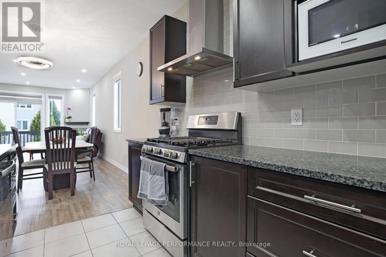 28652205/10-kinetic-way/cedargrovefraserdale/ottawa/ontario/K2J0C9_11