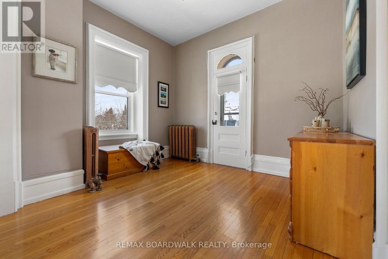 29405267/532-st-lawrence-street/winchester/north-dundas/ontario/K0C2K0_30