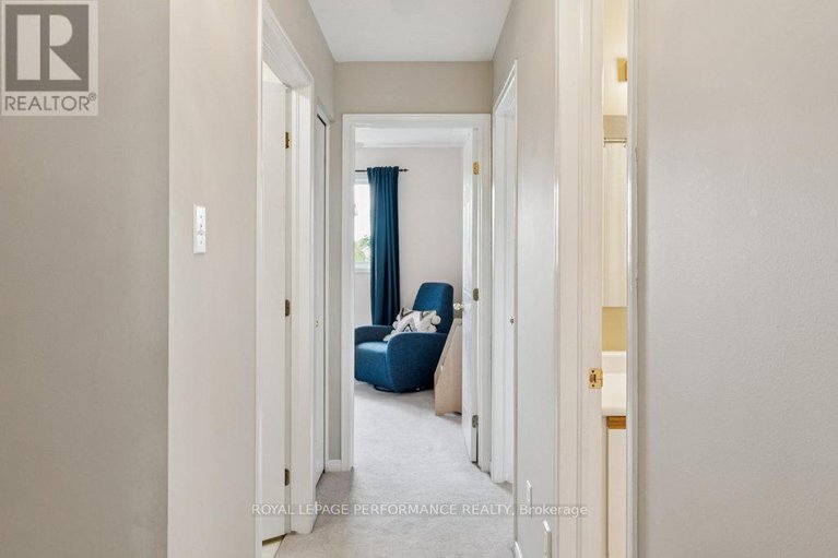 28591914/1869-hennessy-crescent/fallingbrookgardenway-south/ottawa/ontario/K4A3X8_27