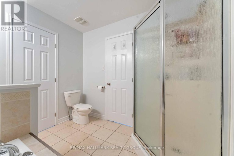28985545/104-esterbrook-drive/mer-bleuebradley-estatesanderson-park/ottawa/ontario/K1W0A9_27