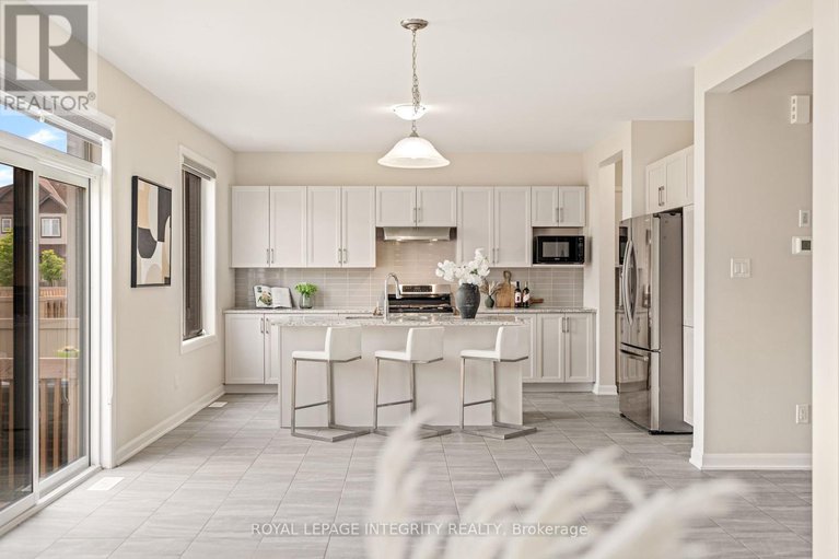 28553792/787-cappamore-drive/half-moon-bay/ottawa/ontario/K2J6V6_24