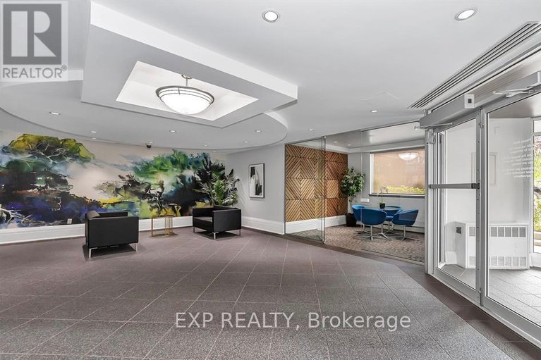 28439582/1106-429-somerset-street-w/ottawa-centre/ottawa/ontario/K2P2P5_2