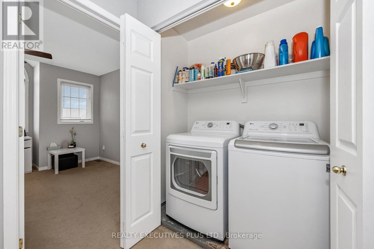 28498185/341-jasper-crescent/town-of-rockland/clarence-rockland/ontario/K4K0C9_25