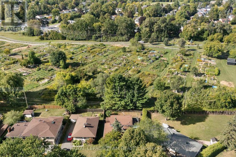 28874346/660-sandra-avenue/elmvale-acres/ottawa/ontario/K1G2Z8_29