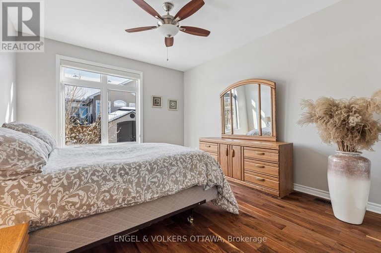 29636459/865-tewin-circle/camelot/ottawa/ontario/K4A1K1_17