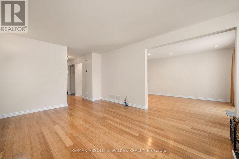 29436734/1-stradwick-avenue/cedargrovefraserdale/ottawa/ontario/K2J2X3_5