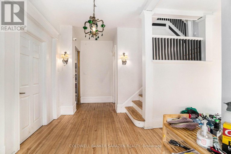 28639525/199-cobourg-street/sandy-hill/ottawa/ontario/K1N8H7_4