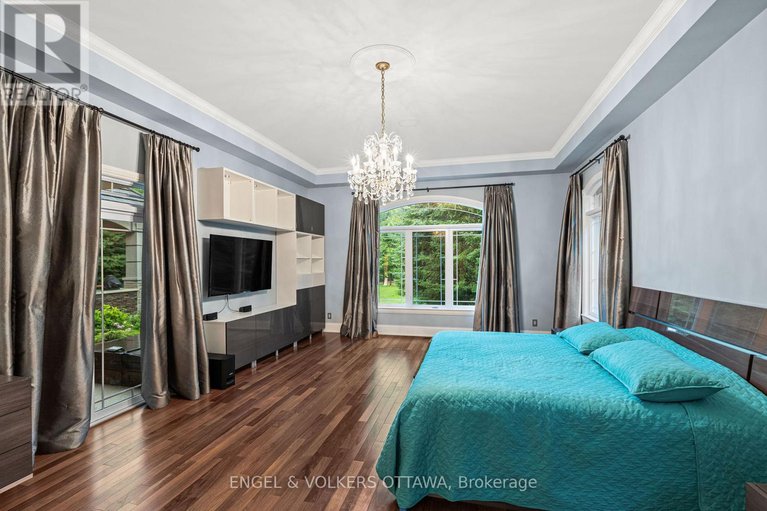 28466123/5800-queenscourt-crescent/manotick-east-to-manotick-station/ottawa/ontario/K4M1K3_18
