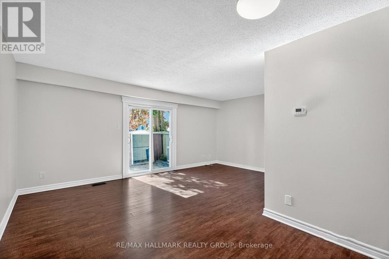 29155788/3921c-old-richmond-road/arbeatha-park/ottawa/ontario/K2H8T9_16