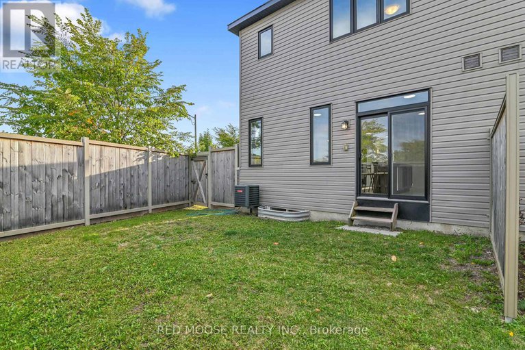 28987849/833-dynasty-street/avalon-east/ottawa/ontario/K4A5L4_42