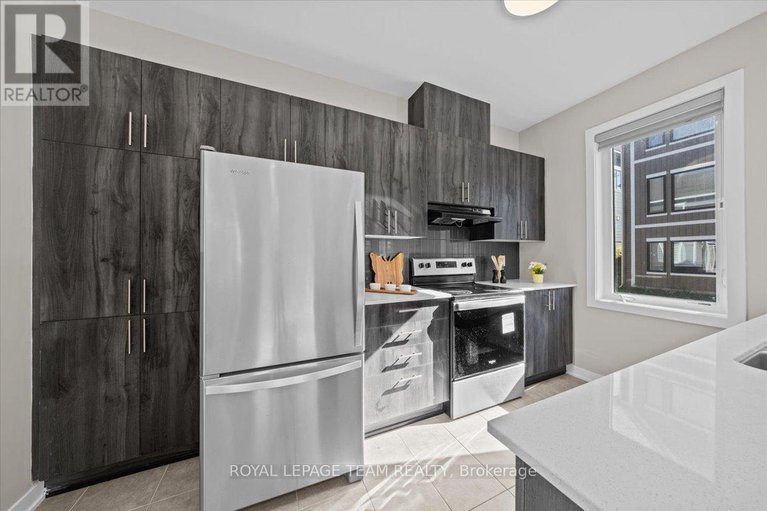 29004179/426-epoch-street/half-moon-bay/ottawa/ontario/K2J6X7_11