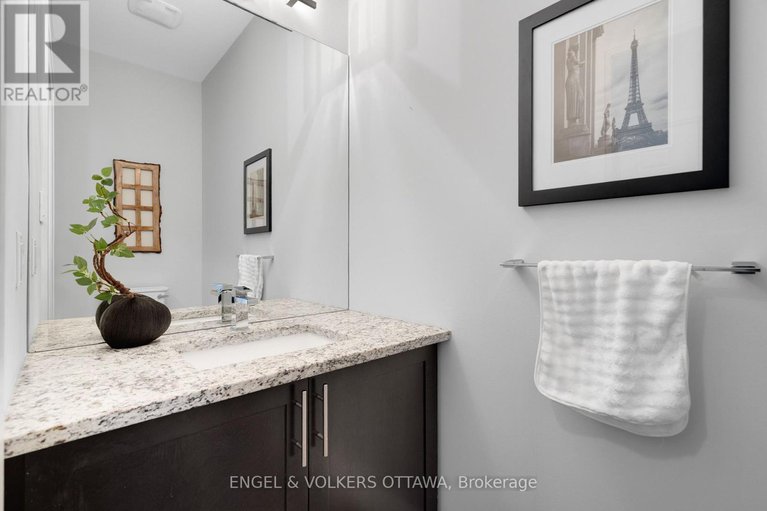 29270052/327-duncairn-avenue/westborohampton-park/ottawa/ontario/K1Z7H1_15