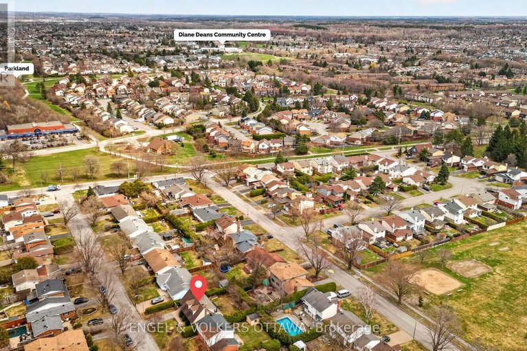 29642090/1358-viking-drive/south-keys/ottawa/ontario/K1V7J7_47