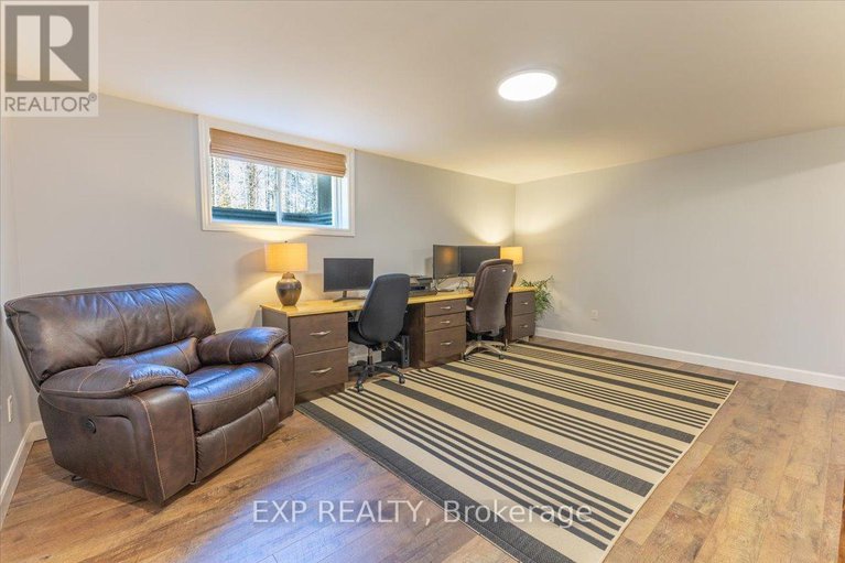 28879603/6719-deer-run-place/rideau-twp-s-of-reg-rd-6-w-of-mccordick-rd/ottawa/ontario/K0A2T0_32