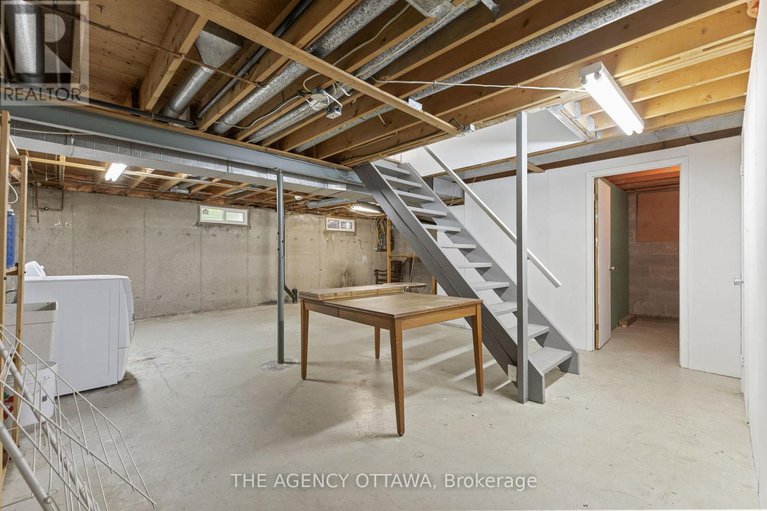 28660139/688-laverendrye-drive/beacon-hill-north/ottawa/ontario/K1J7X6_31