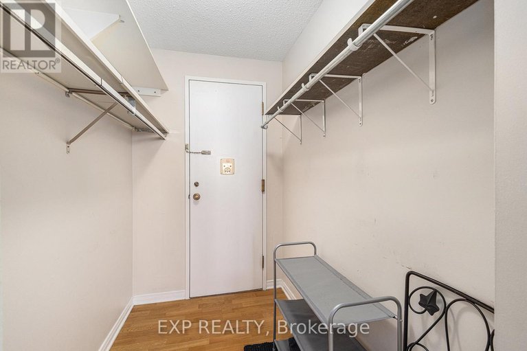 28138584/711-1465-baseline-road/copeland-park/ottawa/ontario/K2C3L9_18