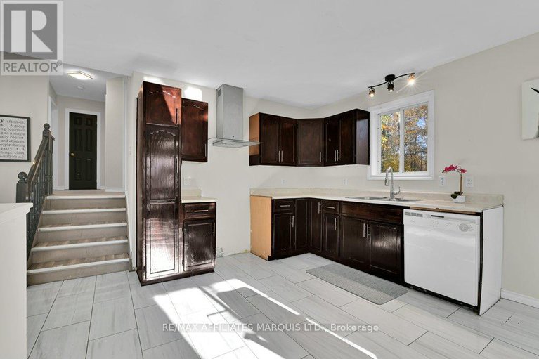 28989293/21450-concession-10-road/south-glengarry-lancaster-twp/south-glengarry/ontario/K0C1A0_9