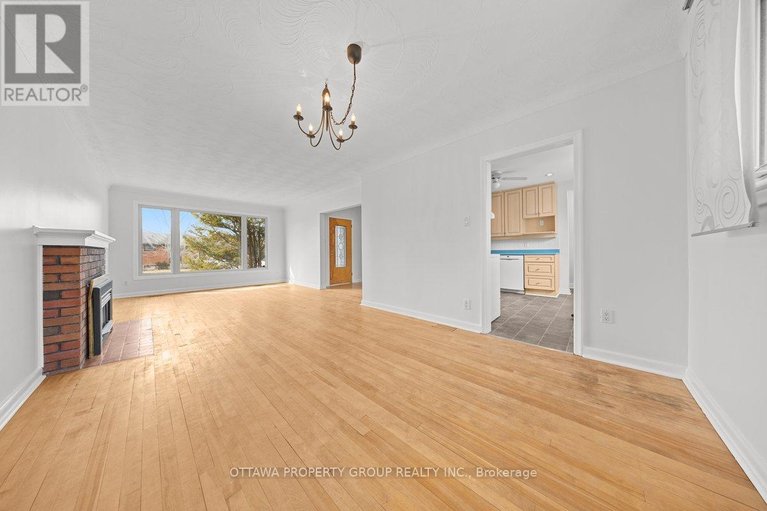 29590860/777-cork-street/elmvale-acres/ottawa/ontario/K1G1X8_8