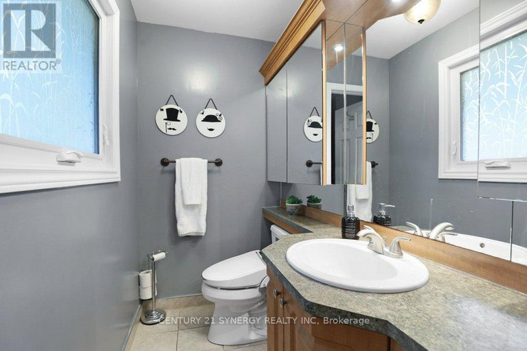 28520322/1106-dunning-road/cumberland-ridge/ottawa/ontario/K4C1P5_21