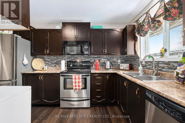 29094927/19-knox-street/carleton-place/carleton-place/ontario/K7C4G9_6