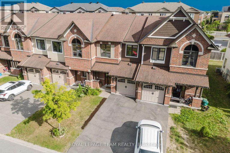 28866430/121-mancini-way/strandherd/ottawa/ontario/K2J5X3_2