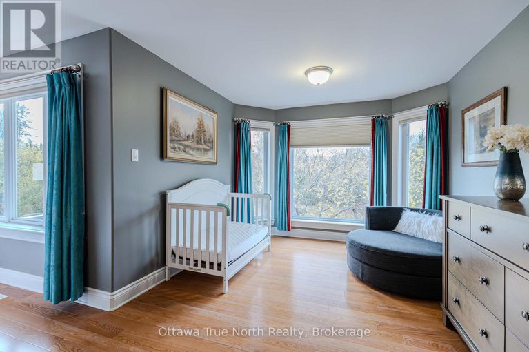 29043619/507-kochar-drive/mooneys-bay/ottawa/ontario/K2C4G9_20