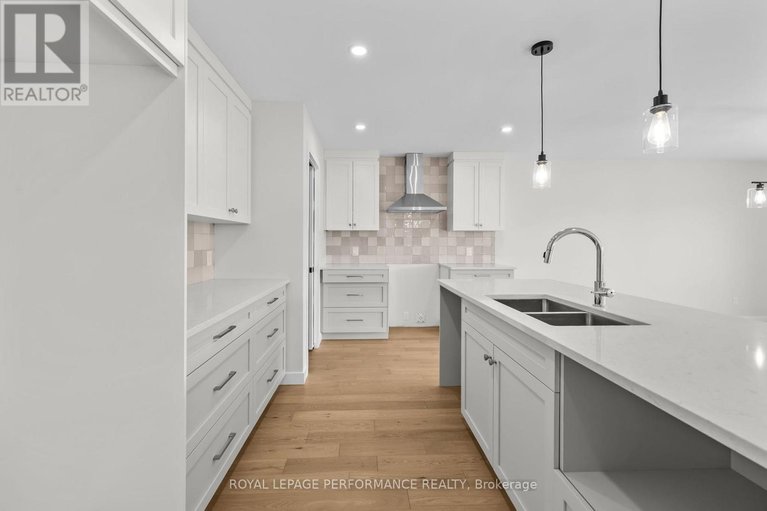 29671642/86-mille-roches-road/long-sault/south-stormont/ontario/K0C1P0_12