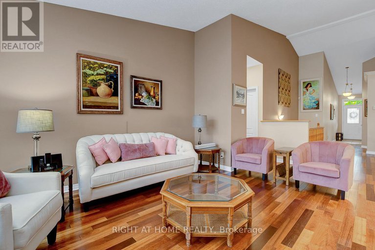 28557932/36-sable-run-drive/stittsville-central/ottawa/ontario/K2S1W8_9
