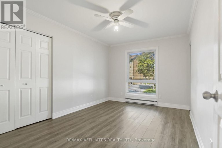 28334395/1-160-bruyere-street/lower-townbyward-market/ottawa/ontario/K1N5E1_4