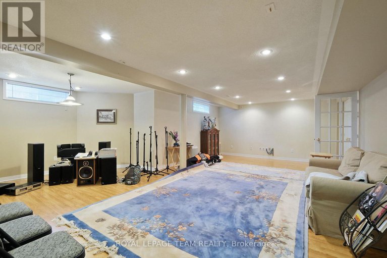 28427470/2885-brigham-way/upper-hunt-club/ottawa/ontario/K1T3Y8_40