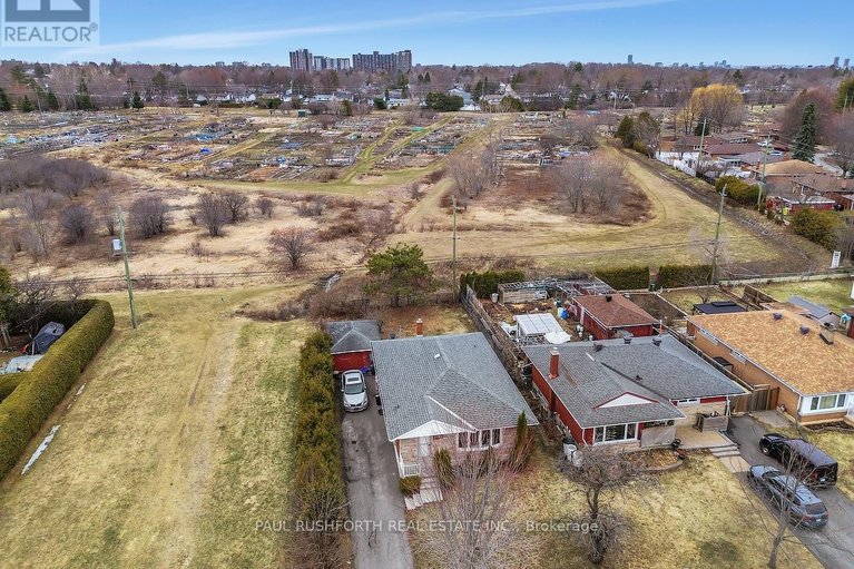 29601224/2140-haig-drive/elmvale-acres/ottawa/ontario/K1G2L2_23