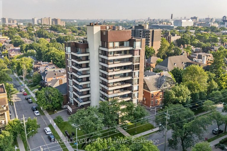 28619826/8a-400-laurier-avenue-e/sandy-hill/ottawa/ontario/K1N8Y2_46