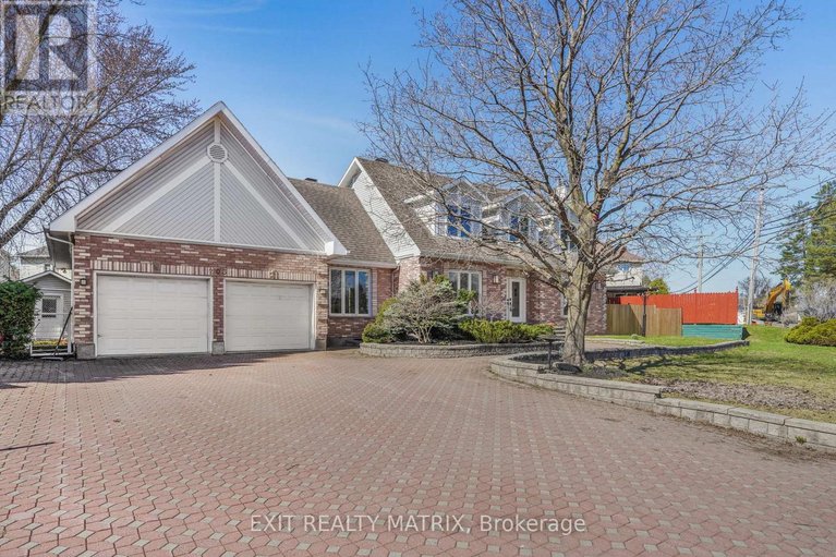 29666796/203-montee-outaouais-road/town-of-rockland/clarence-rockland/ontario/K4K1G2_2